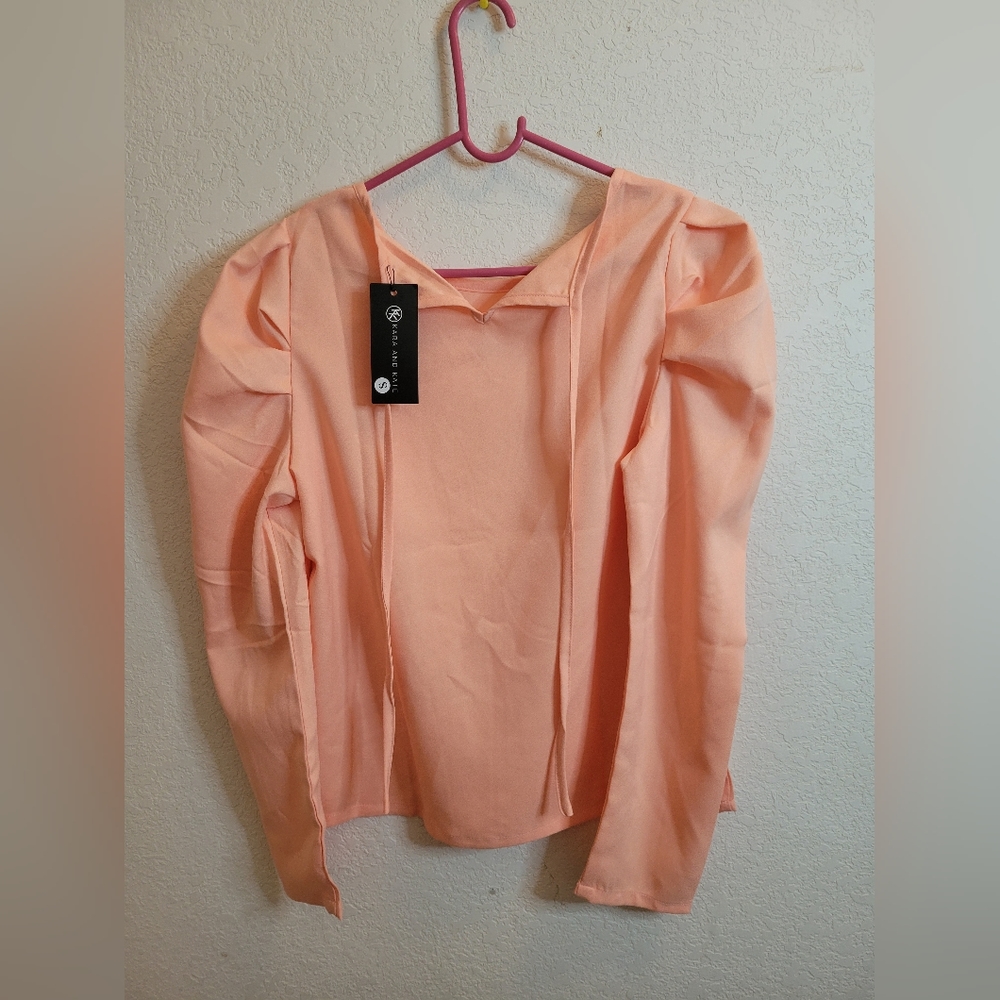 NWT Kara and Kate Puffed Long Sleeve Peach Blouse Size S